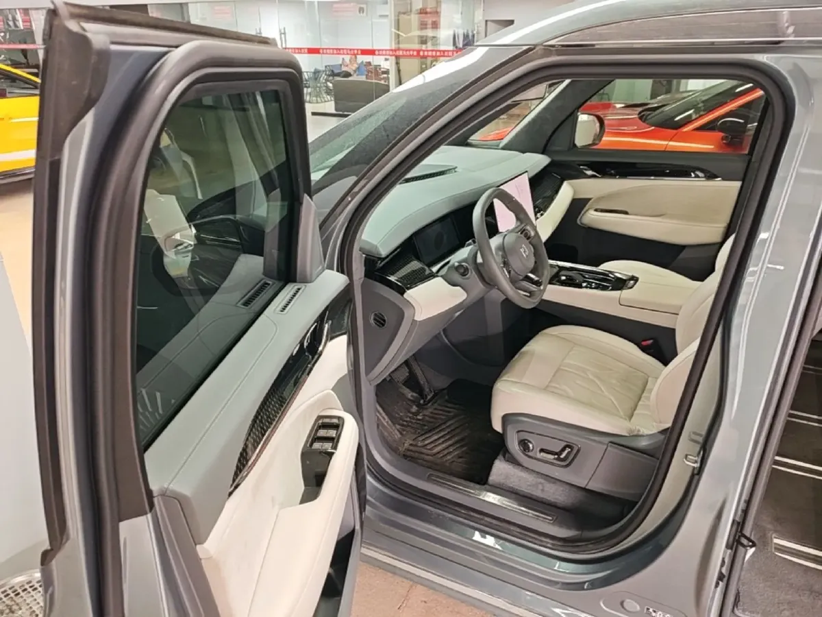2024 Zeekr 009 BEV 108KWH,autocango,china used car exporter,china ev exporter,chinese used car exporter,chinese used ev exporter