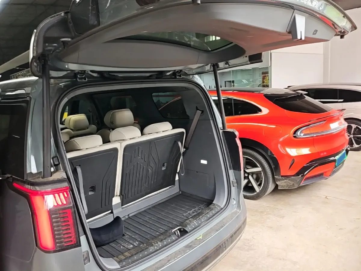 2024 Zeekr 009 BEV 108KWH,autocango,china used car exporter,china ev exporter,chinese used car exporter,chinese used ev exporter