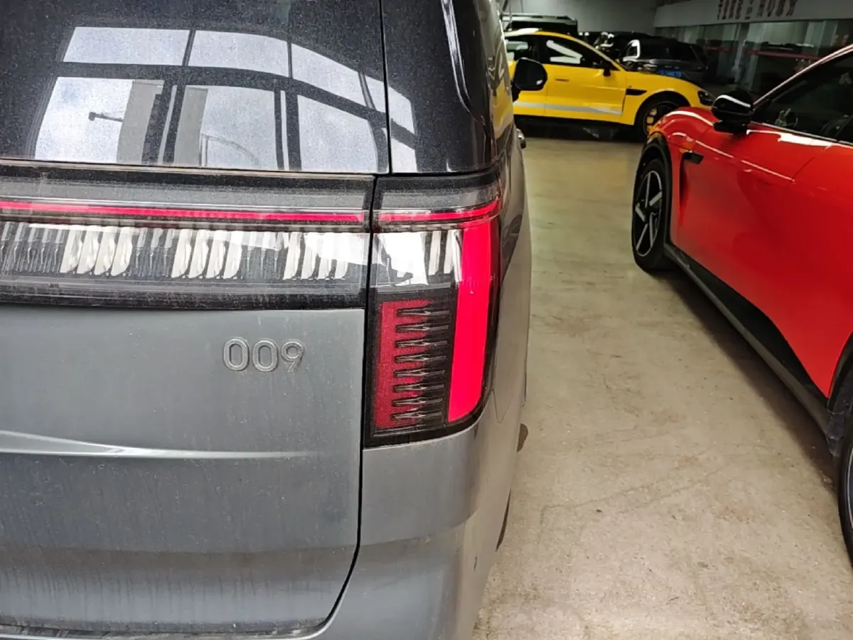 2024 Zeekr 009 BEV 108KWH,autocango,china used car exporter,china ev exporter,chinese used car exporter,chinese used ev exporter