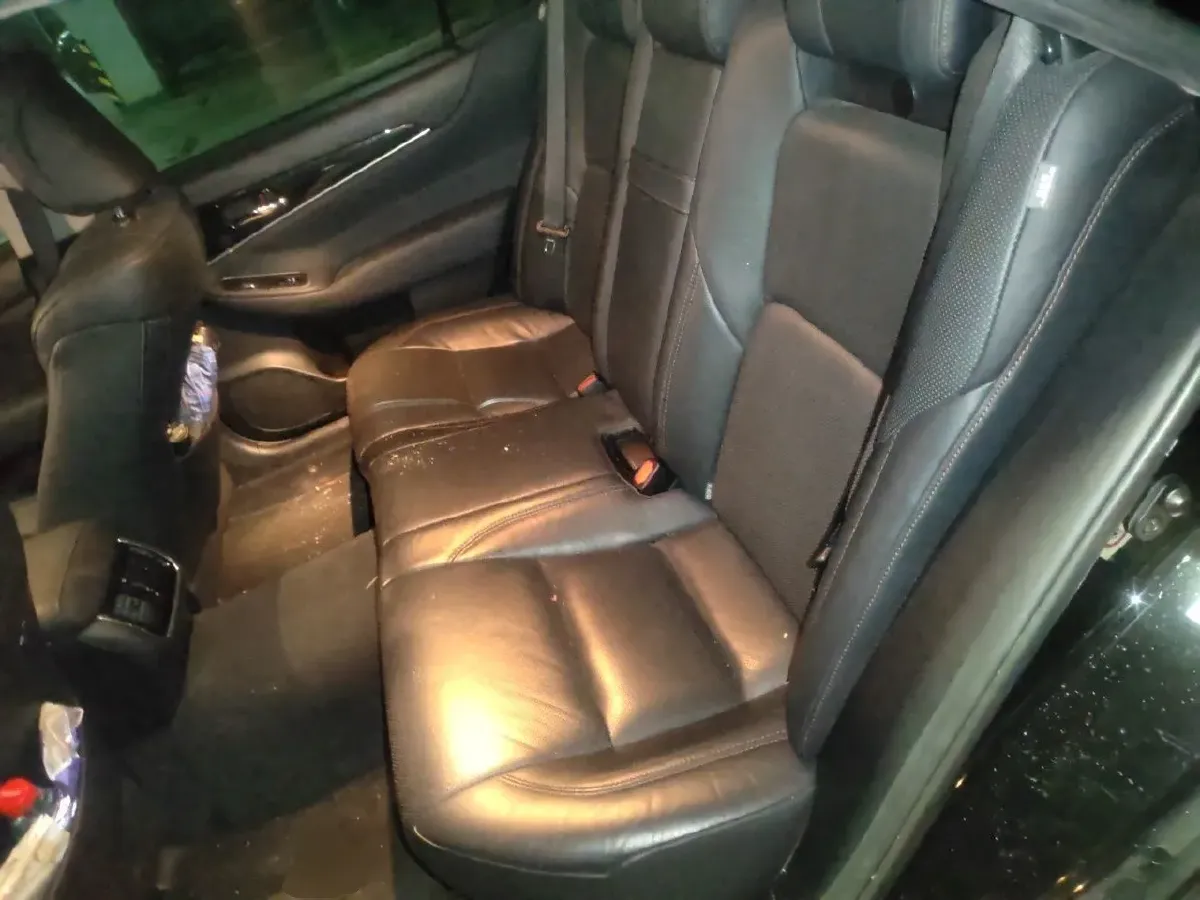 2015 Toyota Crown 2.5L 193HP V6 6AT,autocango,china used car exporter,china ev exporter,chinese used car exporter,chinese used ev exporter