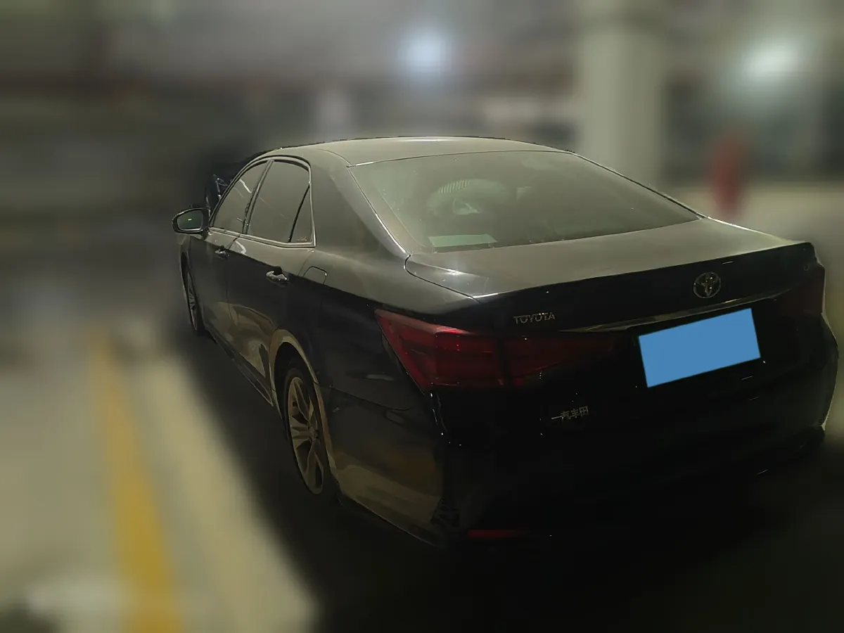 2015 Toyota Crown 2.5L 193HP V6 6AT,autocango,china used car exporter,china ev exporter,chinese used car exporter,chinese used ev exporter