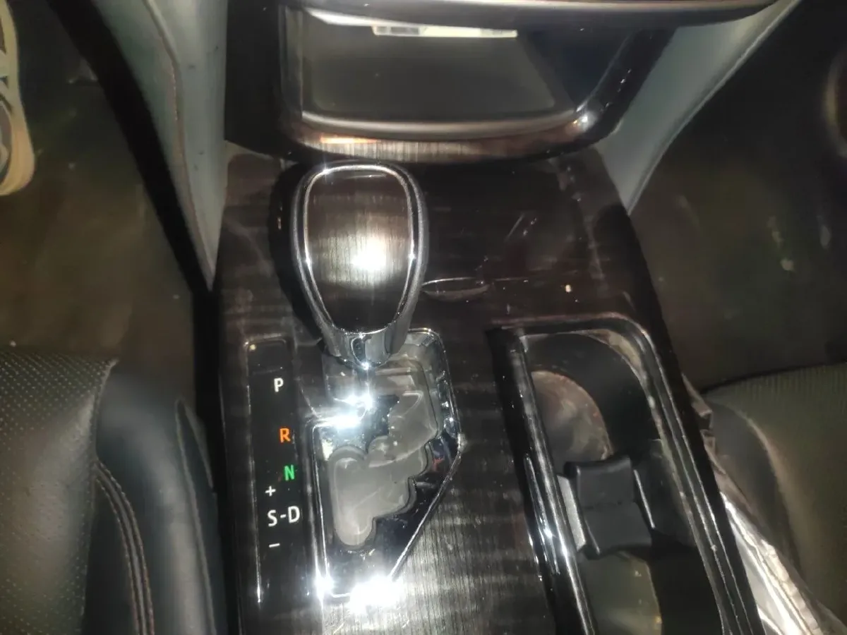 2015 Toyota Crown 2.5L 193HP V6 6AT,autocango,china used car exporter,china ev exporter,chinese used car exporter,chinese used ev exporter