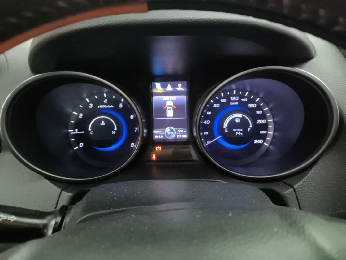 2014 ChangAn CS75 2.0L 158HP L4 6MT,autocango,china used car exporter,china ev exporter,chinese used car exporter,chinese used ev exporter