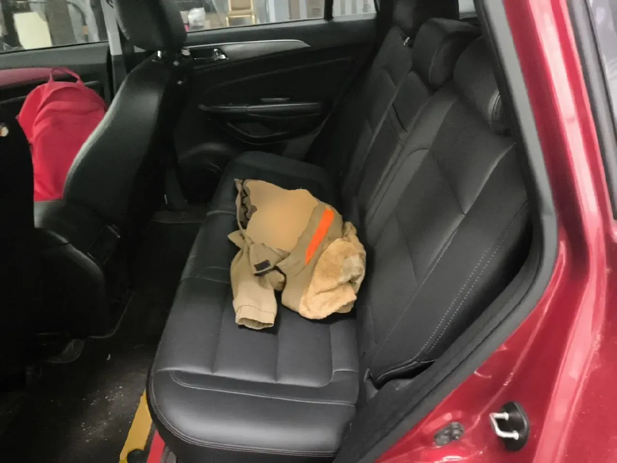 2014 ChangAn CS75 2.0L 158HP L4 6MT,autocango,china used car exporter,china ev exporter,chinese used car exporter,chinese used ev exporter