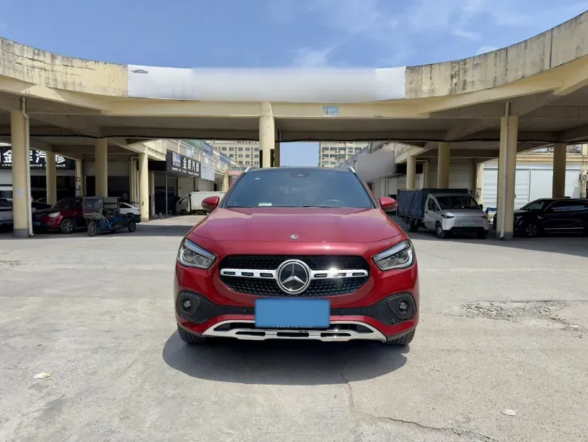 2022 Mercedes-Benz GLA Class 2.0T 190HP L4 8DCT,autocango,china used car exporter,china ev exporter,chinese used car exporter,chinese used ev exporter