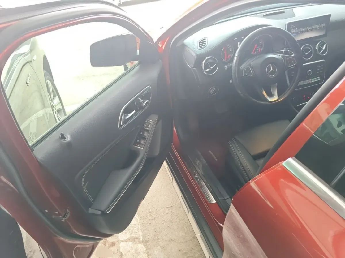 2017 Mercedes-Benz GLA Class 1.6T 156HP L4 7DCT,autocango,china used car exporter,china ev exporter,chinese used car exporter,chinese used ev exporter