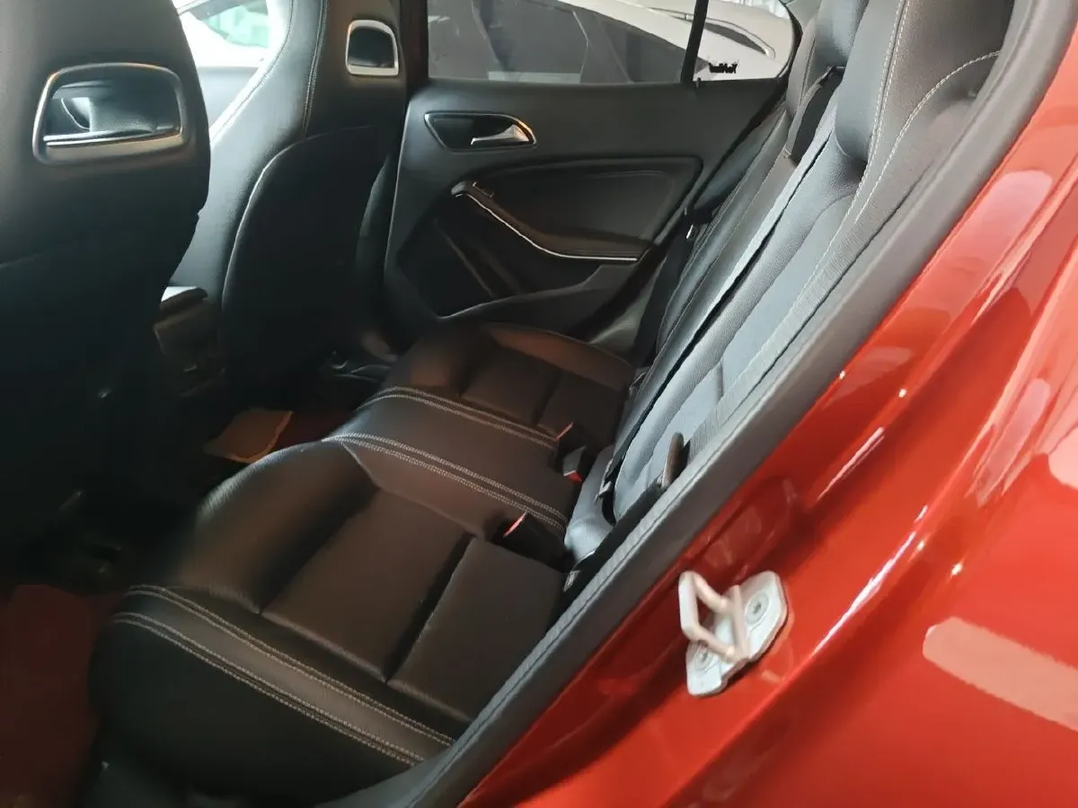 2017 Mercedes-Benz GLA Class 1.6T 156HP L4 7DCT,autocango,china used car exporter,china ev exporter,chinese used car exporter,chinese used ev exporter