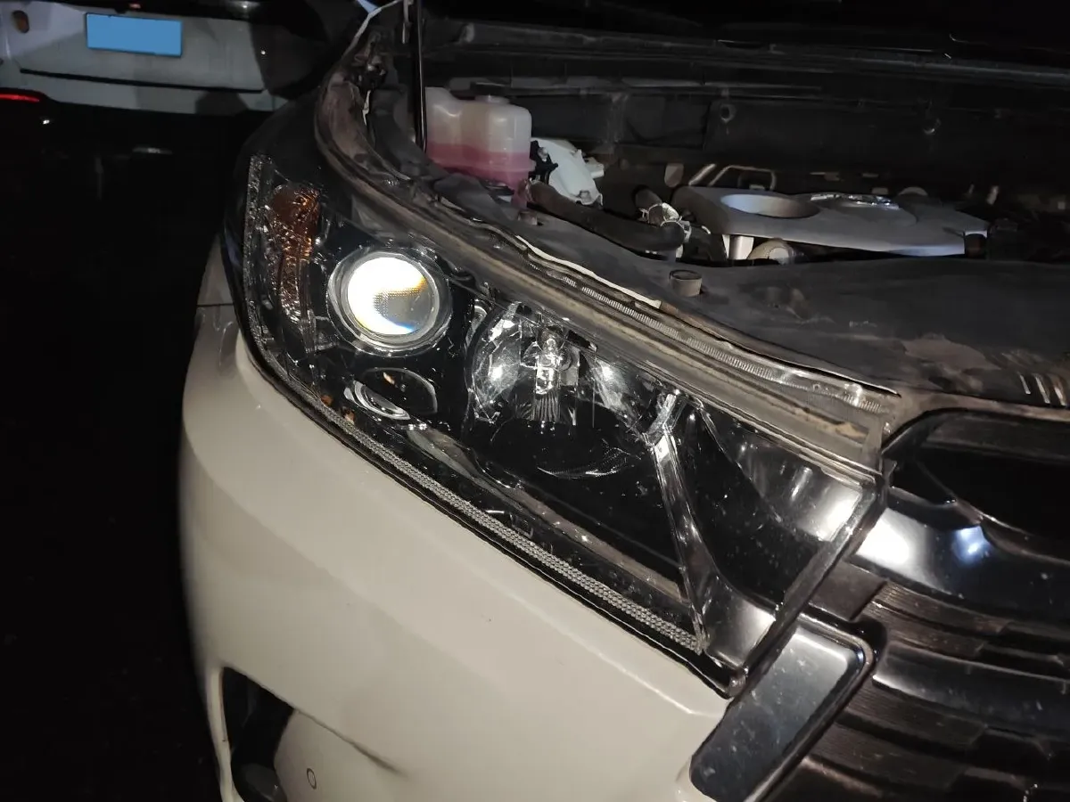 2021 Toyota Highlander 2.0T 220HP L4 6AT,autocango,china used car exporter,china ev exporter,chinese used car exporter,chinese used ev exporter
