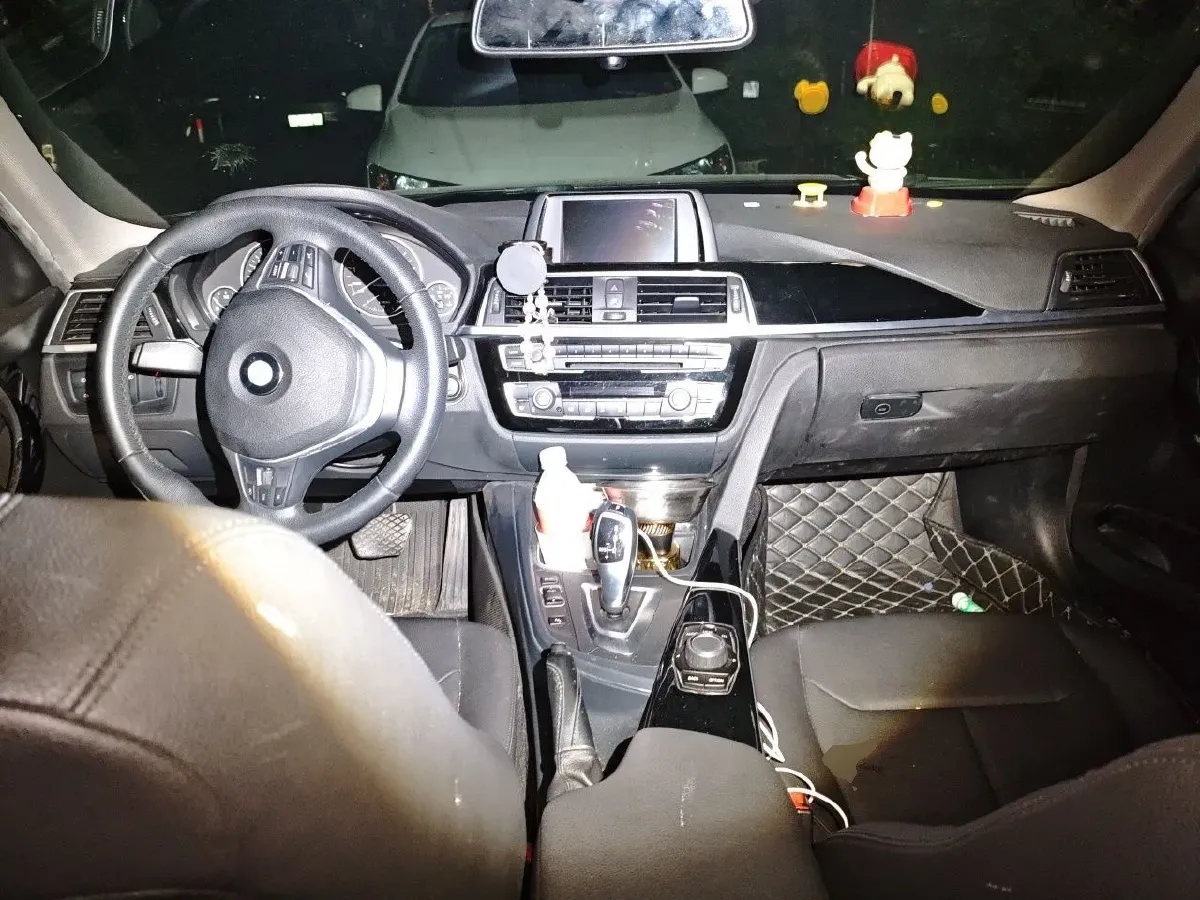 2017 BMW 3 Series 1.5T 136HP L3 8AT,autocango,china used car exporter,china ev exporter,chinese used car exporter,chinese used ev exporter