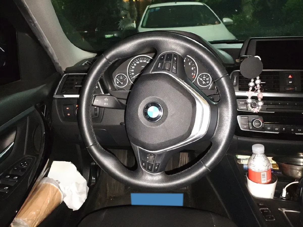 2017 BMW 3 Series 1.5T 136HP L3 8AT,autocango,china used car exporter,china ev exporter,chinese used car exporter,chinese used ev exporter