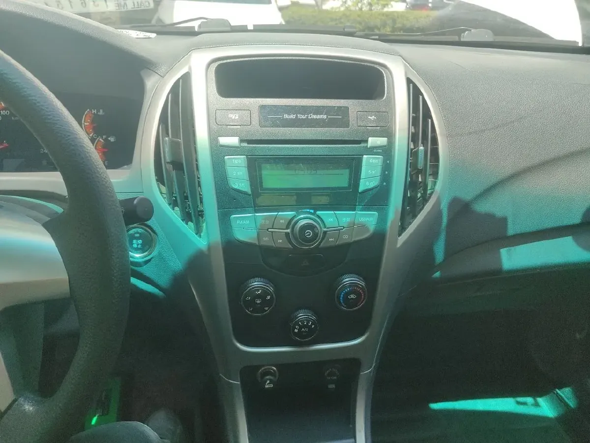 2015 BYD F3 1.5L 109HP L4 5MT,autocango,china used car exporter,china ev exporter,chinese used car exporter,chinese used ev exporter
