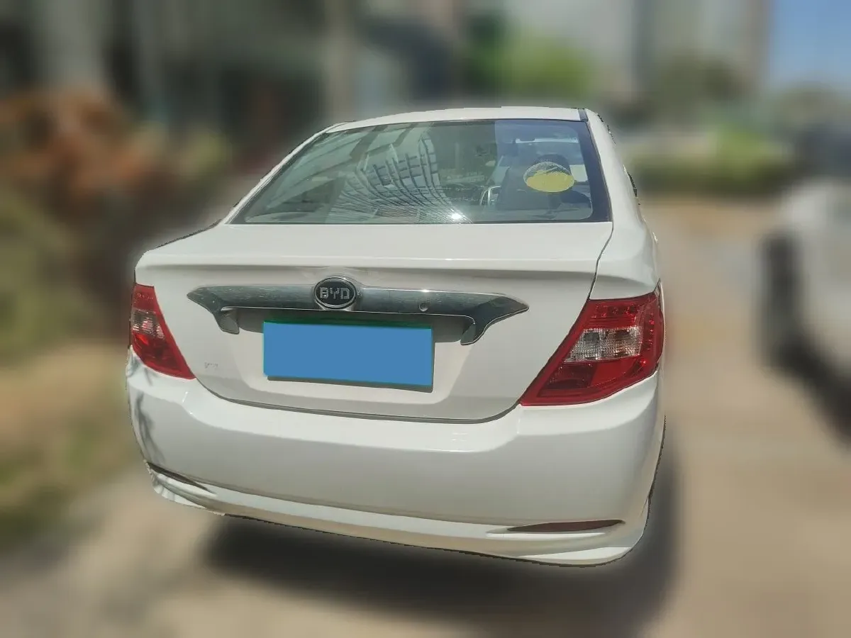 2015 BYD F3 1.5L 109HP L4 5MT,autocango,china used car exporter,china ev exporter,chinese used car exporter,chinese used ev exporter