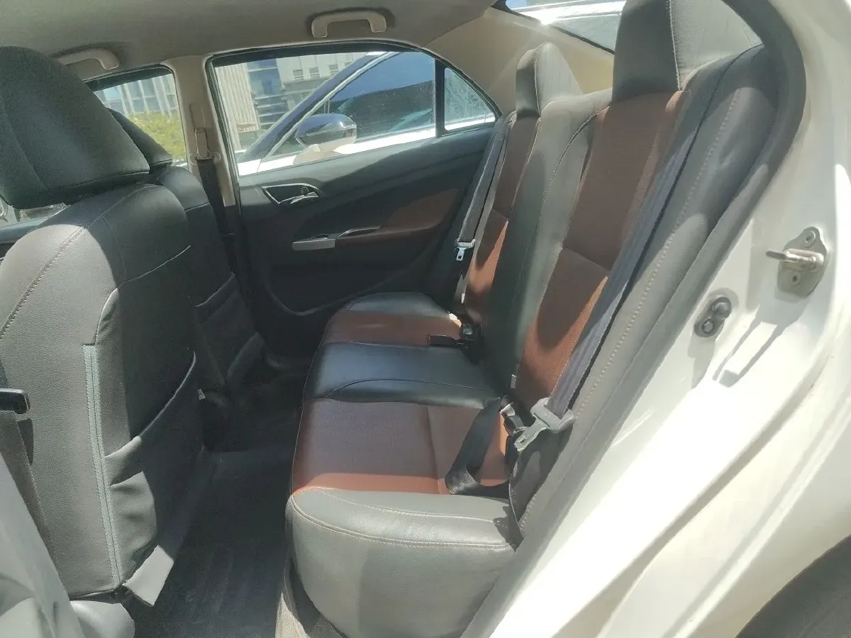 2015 BYD F3 1.5L 109HP L4 5MT,autocango,china used car exporter,china ev exporter,chinese used car exporter,chinese used ev exporter