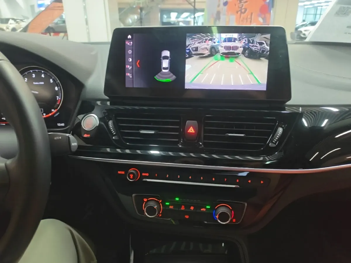 2022 BMW 1 Series 2.0T 192HP L4 7DCT,autocango,china used car exporter,china ev exporter,chinese used car exporter,chinese used ev exporter