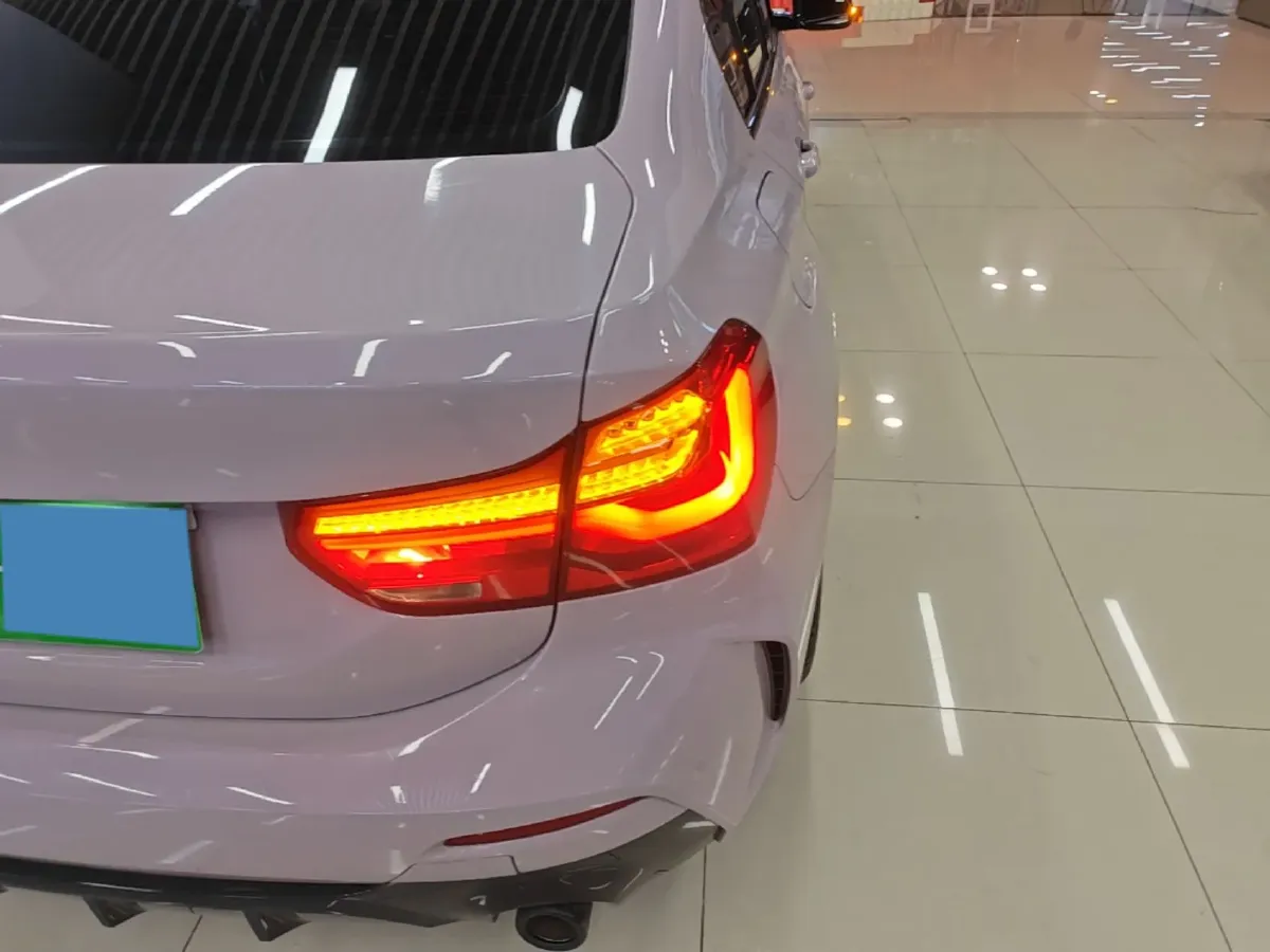 2022 BMW 1 Series 2.0T 192HP L4 7DCT,autocango,china used car exporter,china ev exporter,chinese used car exporter,chinese used ev exporter