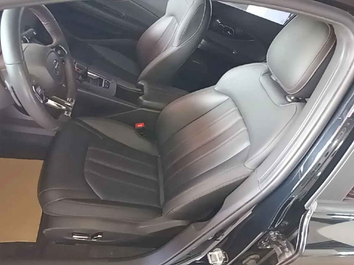 2023 GAC Trumpchi Empow 1.5T 177HP L4 7DCT,autocango,china used car exporter,china ev exporter,chinese used car exporter,chinese used ev exporter