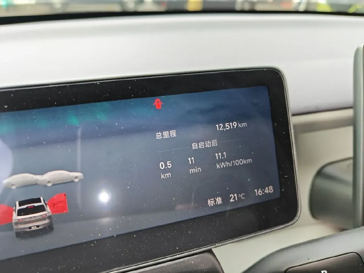 2025 Leapmotor B10 BEV 56.2KWH,autocango,china used car exporter,china ev exporter,chinese used car exporter,chinese used ev exporter