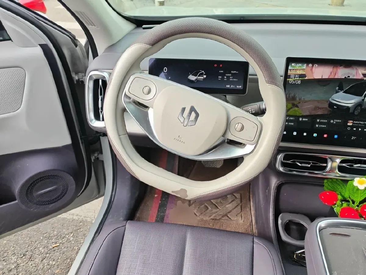 2025 Leapmotor B10 BEV 56.2KWH,autocango,china used car exporter,china ev exporter,chinese used car exporter,chinese used ev exporter