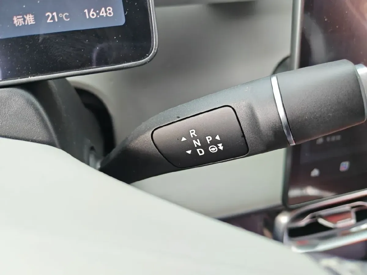 2025 Leapmotor B10 BEV 56.2KWH,autocango,china used car exporter,china ev exporter,chinese used car exporter,chinese used ev exporter