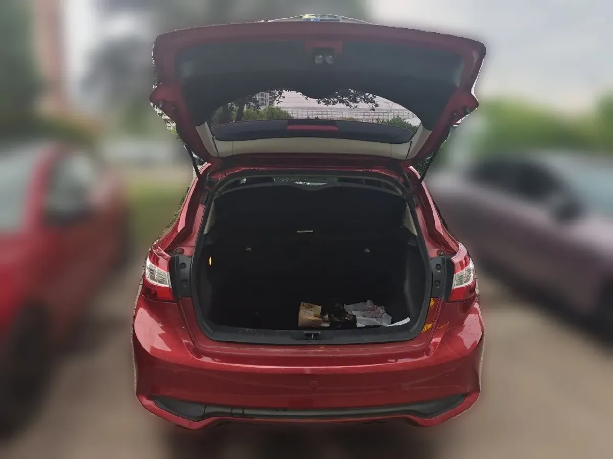 2021 Nissan Tiida 1.6L 122HP L4 CVT,autocango,china used car exporter,china ev exporter,chinese used car exporter,chinese used ev exporter