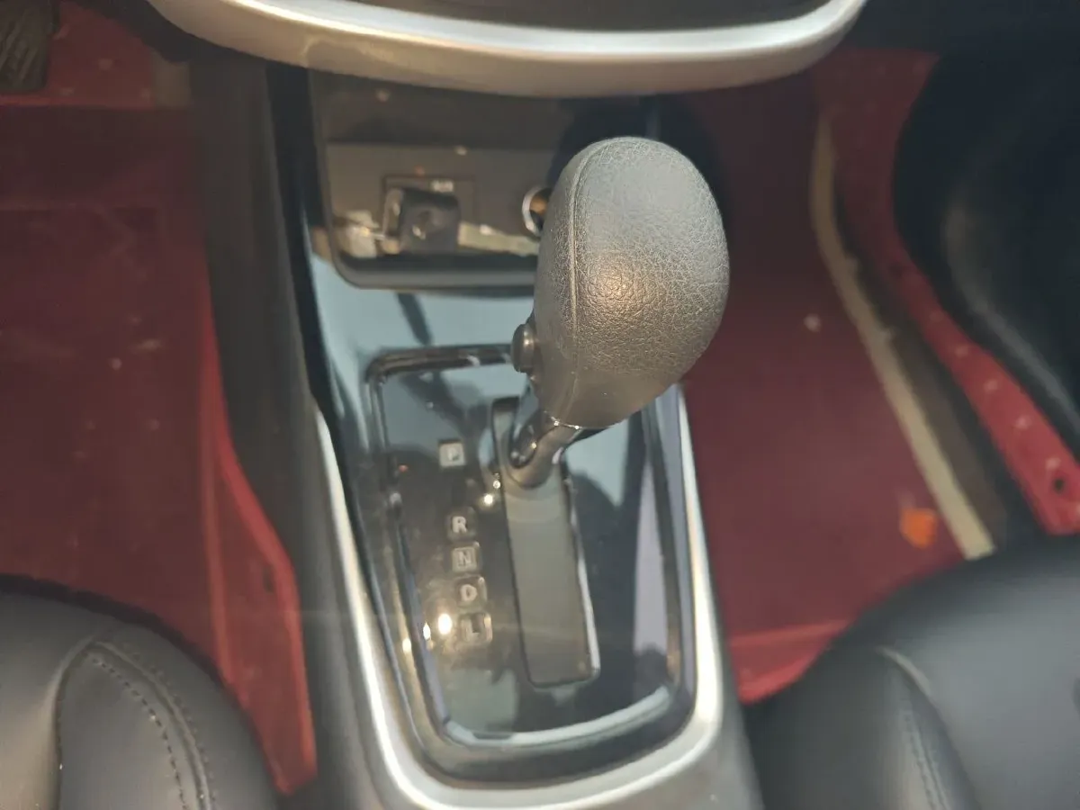 2021 Nissan Tiida 1.6L 122HP L4 CVT,autocango,china used car exporter,china ev exporter,chinese used car exporter,chinese used ev exporter