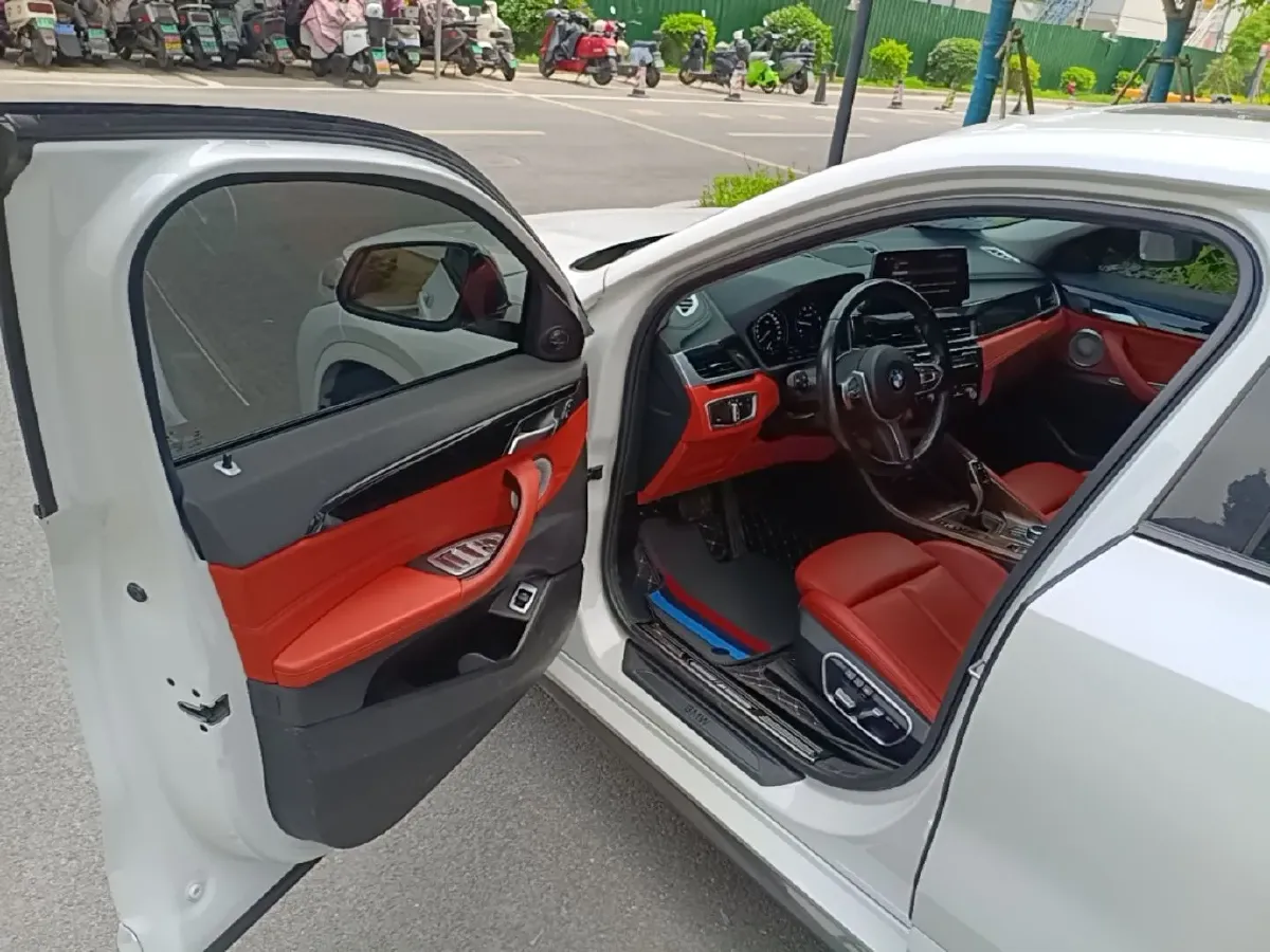 2021 BMW X2 2.0T 192HP L4 7DCT,autocango,china used car exporter,china ev exporter,chinese used car exporter,chinese used ev exporter