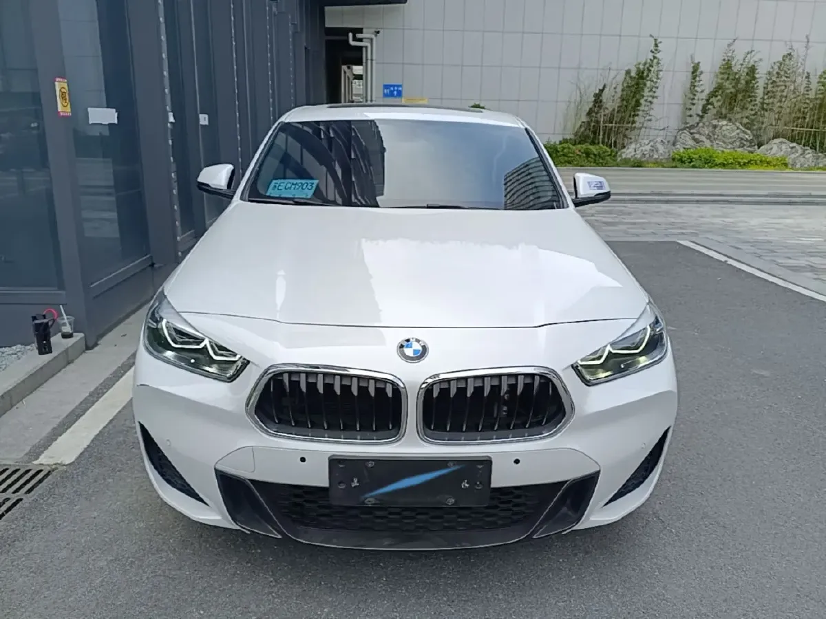 2021 BMW X2 2.0T 192HP L4 7DCT,autocango,china used car exporter,china ev exporter,chinese used car exporter,chinese used ev exporter