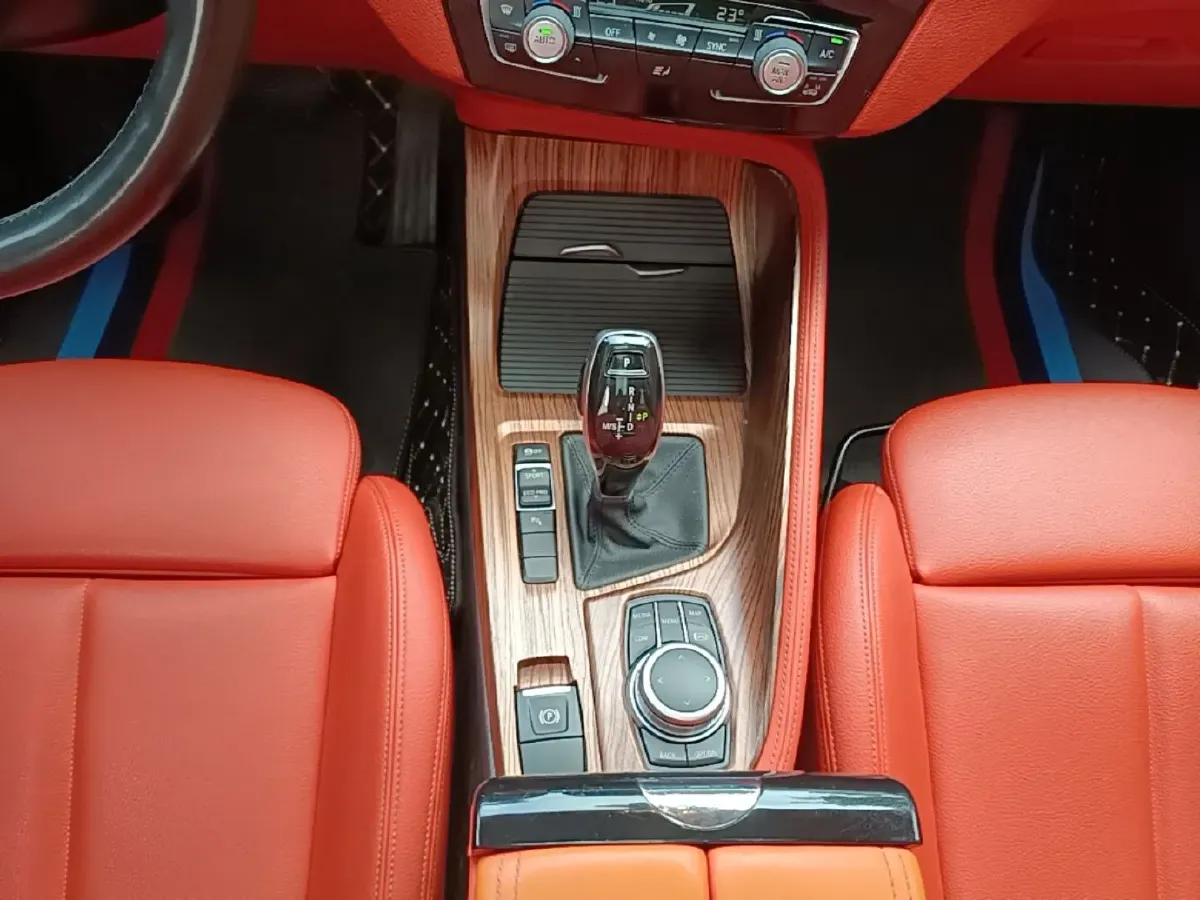 2021 BMW X2 2.0T 192HP L4 7DCT,autocango,china used car exporter,china ev exporter,chinese used car exporter,chinese used ev exporter
