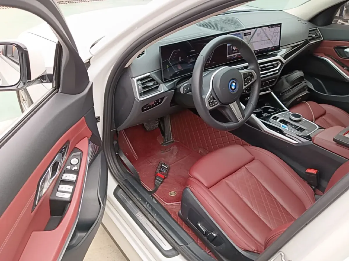 2024 BMW i3 BEV 70KWH,autocango,china used car exporter,china ev exporter,chinese used car exporter,chinese used ev exporter