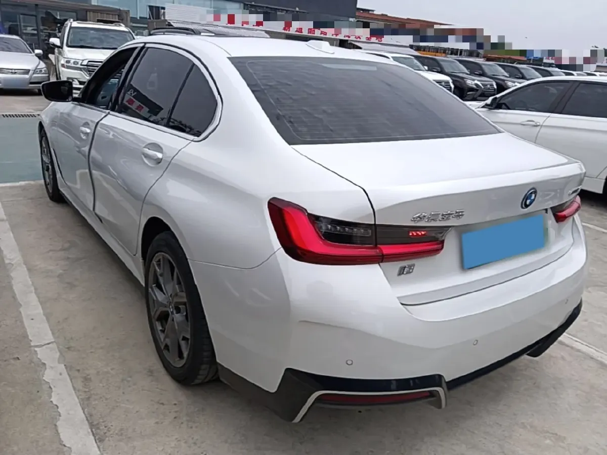 2024 BMW i3 BEV 70KWH,autocango,china used car exporter,china ev exporter,chinese used car exporter,chinese used ev exporter