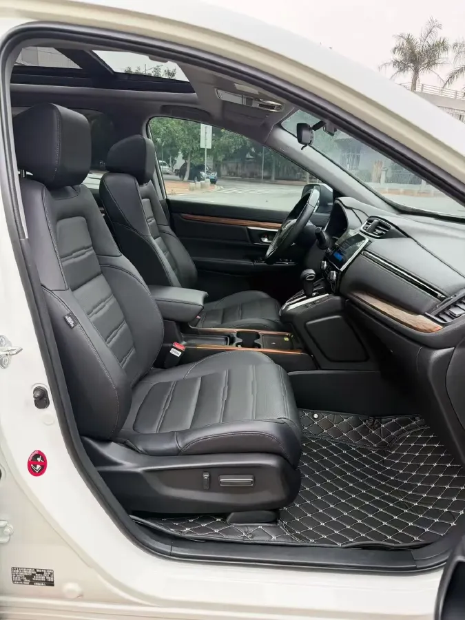 2021 Ford New Era Transit 2.2T 140HP L4 6AMT,autocango,china used car exporter,china ev exporter,chinese used car exporter,chinese used ev exporter