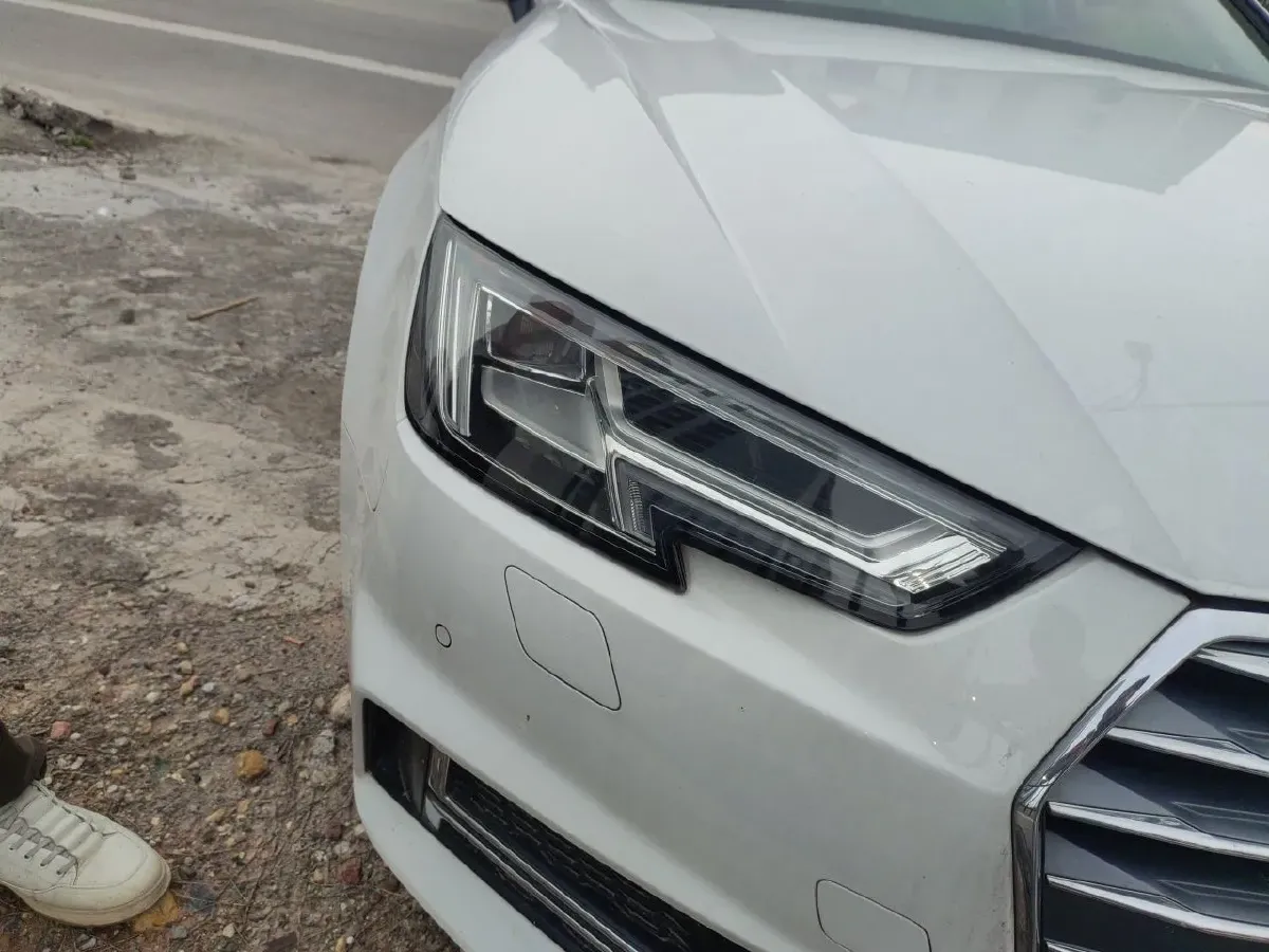 2018 Audi A4L 2.0T 190HP L4 7DCT,autocango,china used car exporter,china ev exporter,chinese used car exporter,chinese used ev exporter
