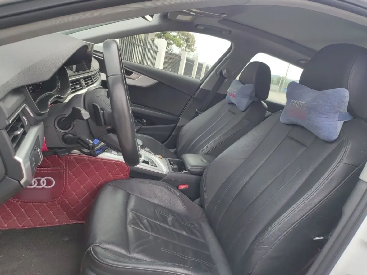 2018 Audi A4L 2.0T 190HP L4 7DCT,autocango,china used car exporter,china ev exporter,chinese used car exporter,chinese used ev exporter