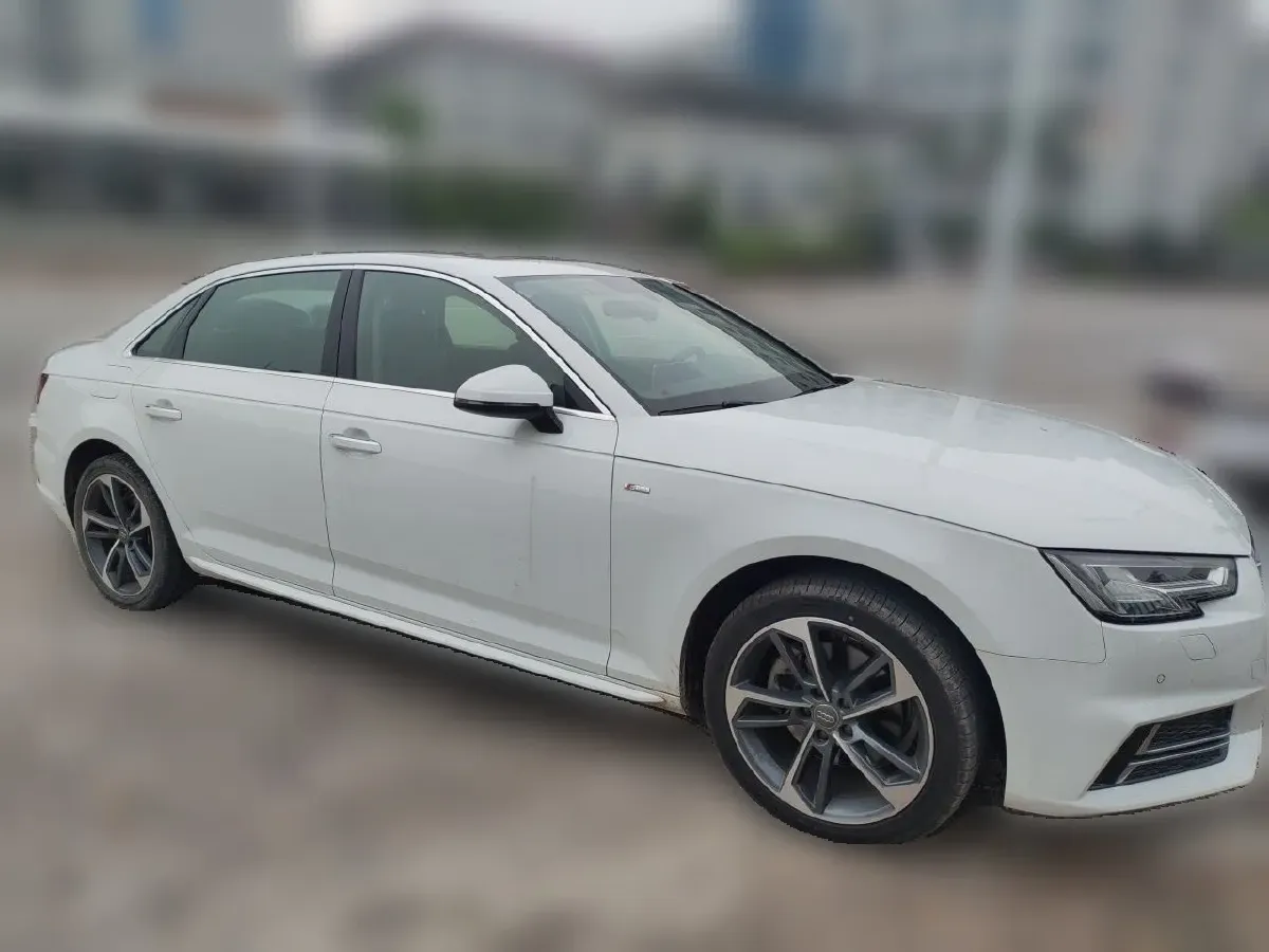 2018 Audi A4L 2.0T 190HP L4 7DCT,autocango,china used car exporter,china ev exporter,chinese used car exporter,chinese used ev exporter