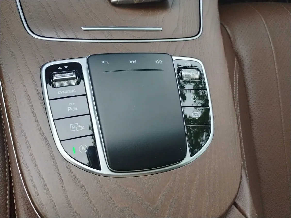 2019 Mercedes-Benz E Class 2.0T 258HP L4 9AT,autocango,china used car exporter,china ev exporter,chinese used car exporter,chinese used ev exporter