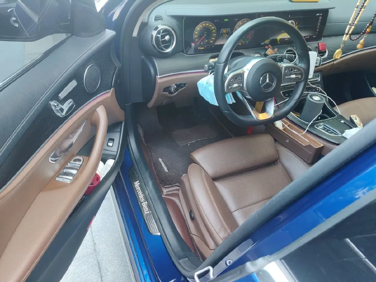 2019 Mercedes-Benz E Class 1.5T 184HP L4 9AT,autocango,china used car exporter,china ev exporter,chinese used car exporter,chinese used ev exporter