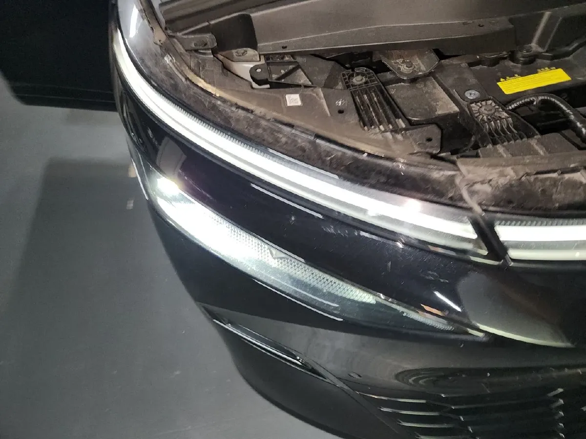 2025 Xpeng X9 BEV,autocango,china used car exporter,china ev exporter,chinese used car exporter,chinese used ev exporter