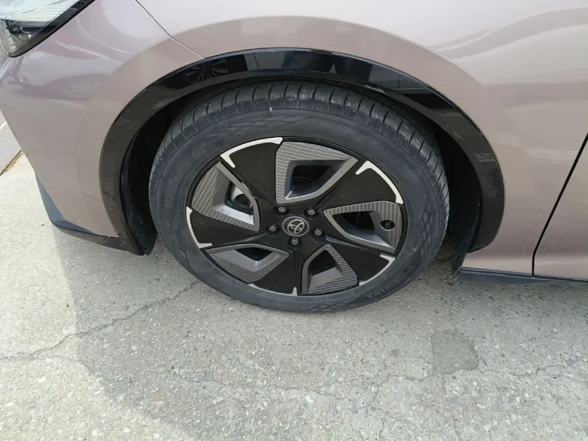 2023 Toyota bZ3 BEV 65.28KWH,autocango,china used car exporter,china ev exporter,chinese used car exporter,chinese used ev exporter