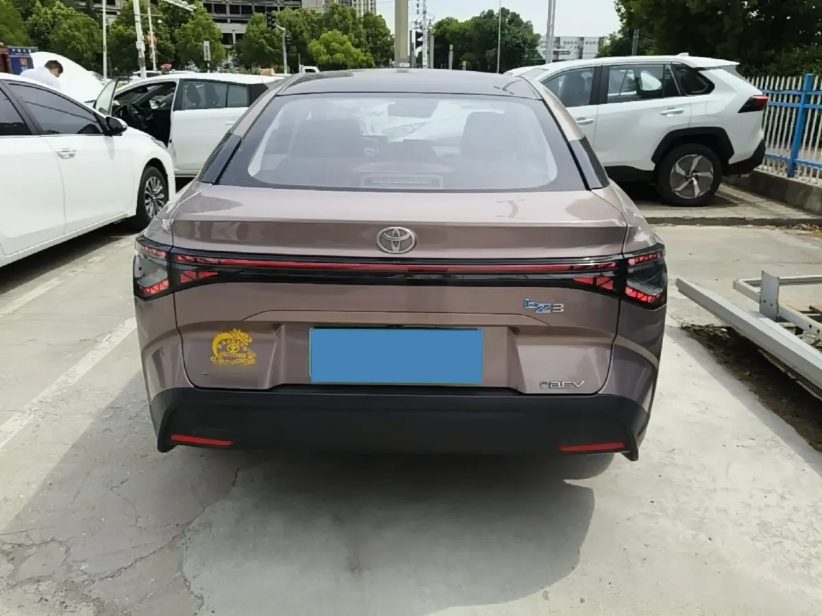 2023 Toyota bZ3 BEV 65.28KWH,autocango,china used car exporter,china ev exporter,chinese used car exporter,chinese used ev exporter