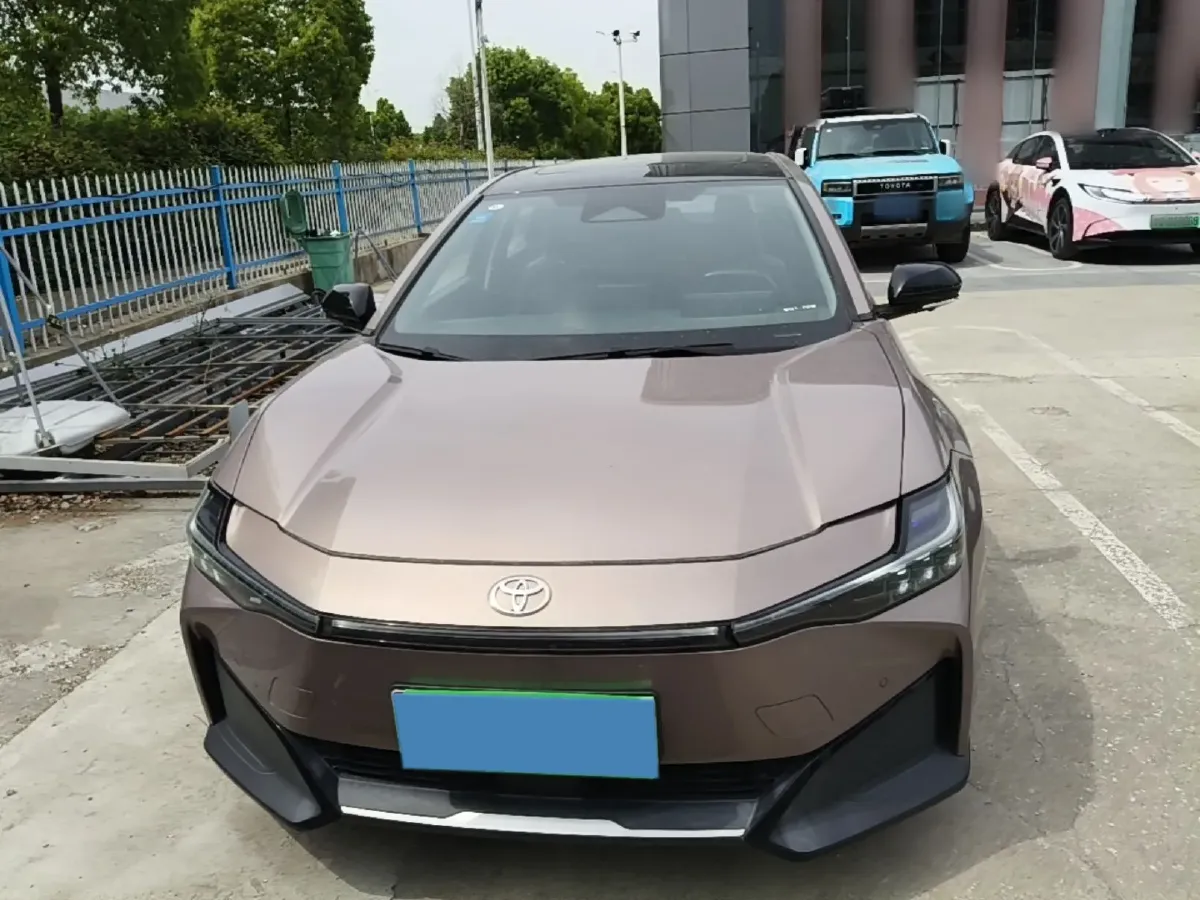 2023 Toyota bZ3 BEV 65.28KWH,autocango,china used car exporter,china ev exporter,chinese used car exporter,chinese used ev exporter