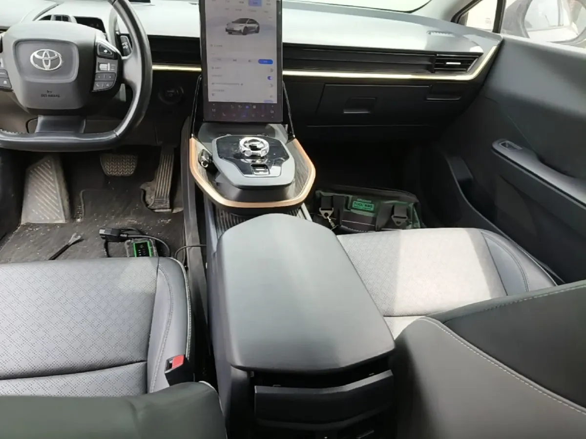 2023 Toyota bZ3 BEV 65.28KWH,autocango,china used car exporter,china ev exporter,chinese used car exporter,chinese used ev exporter