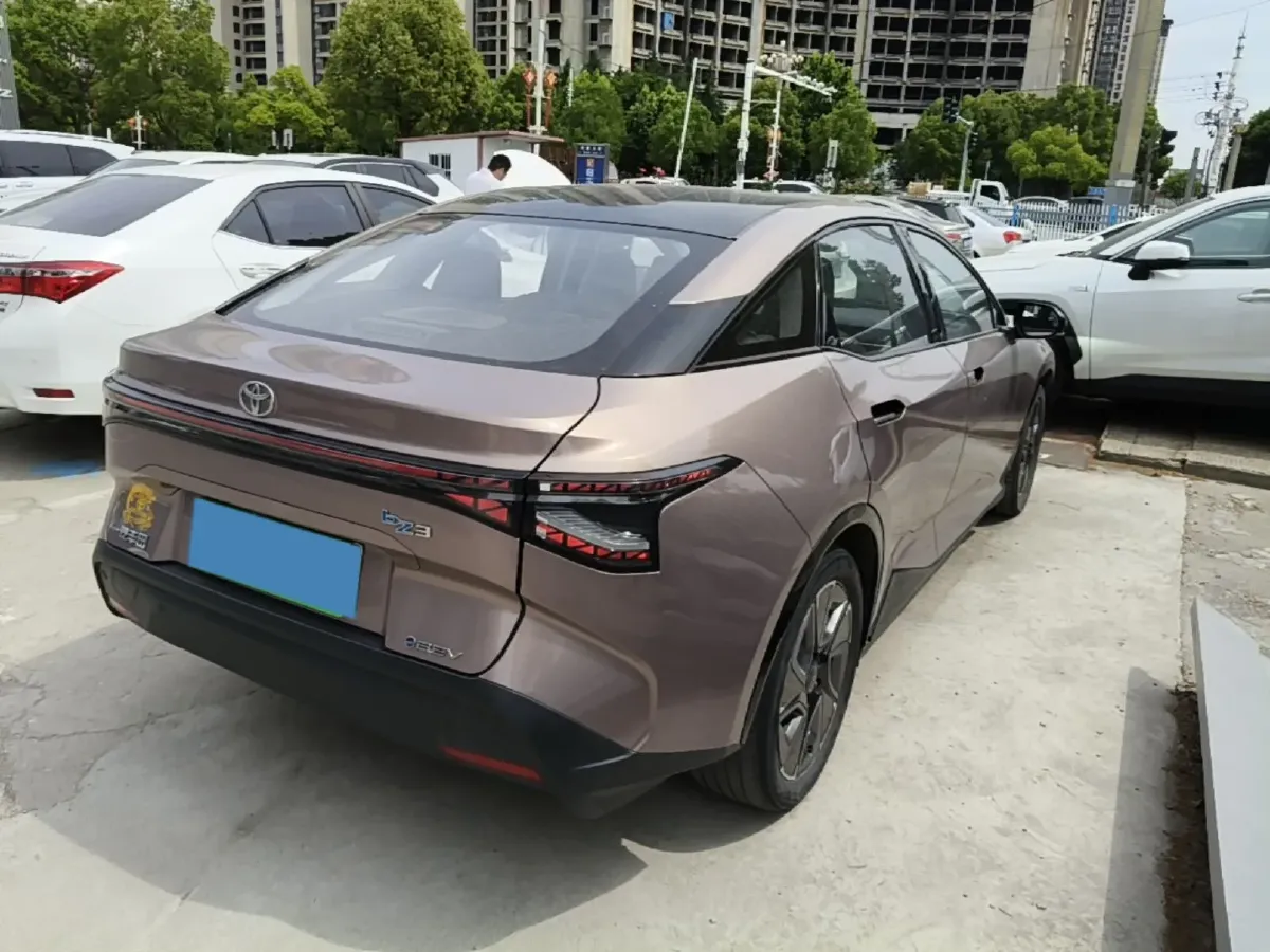 2023 Toyota bZ3 BEV 65.28KWH,autocango,china used car exporter,china ev exporter,chinese used car exporter,chinese used ev exporter