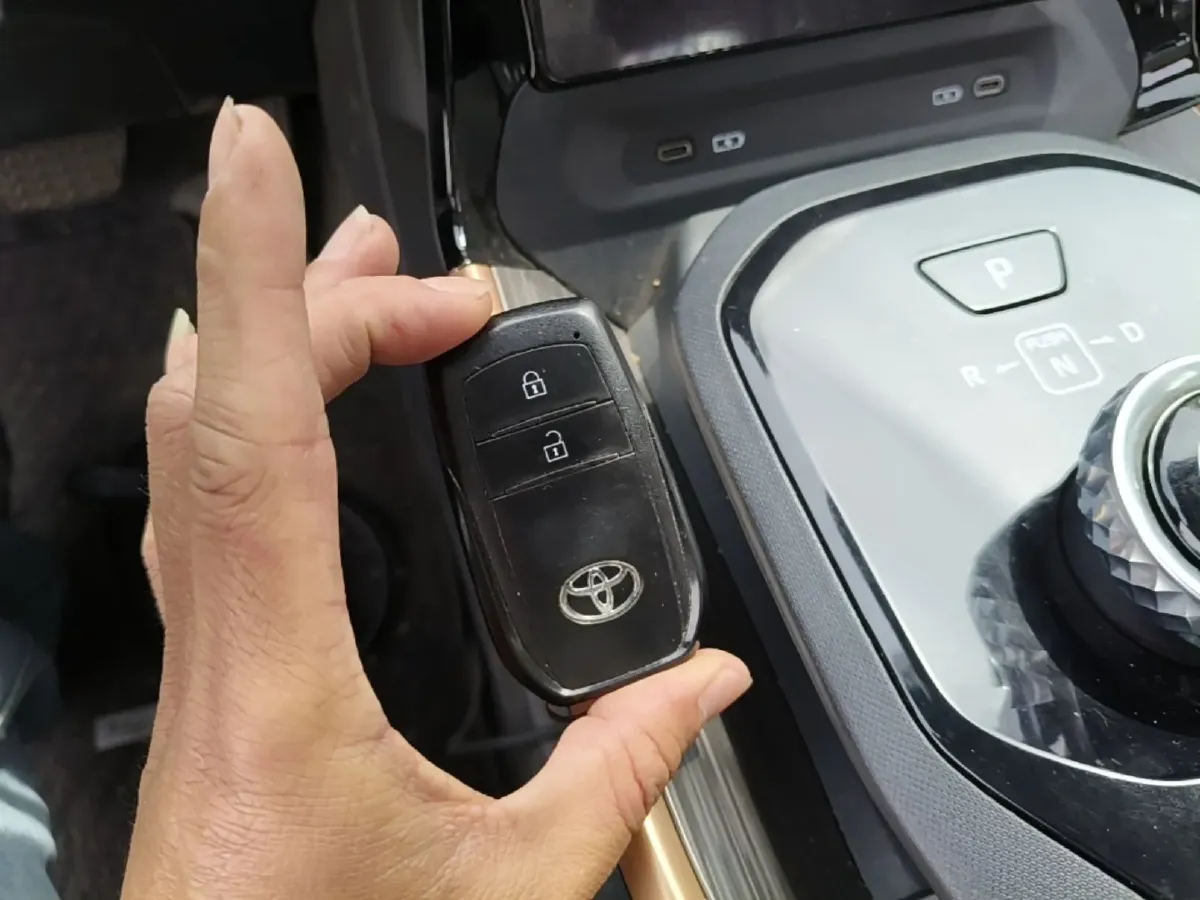 2023 Toyota bZ3 BEV 65.28KWH,autocango,china used car exporter,china ev exporter,chinese used car exporter,chinese used ev exporter