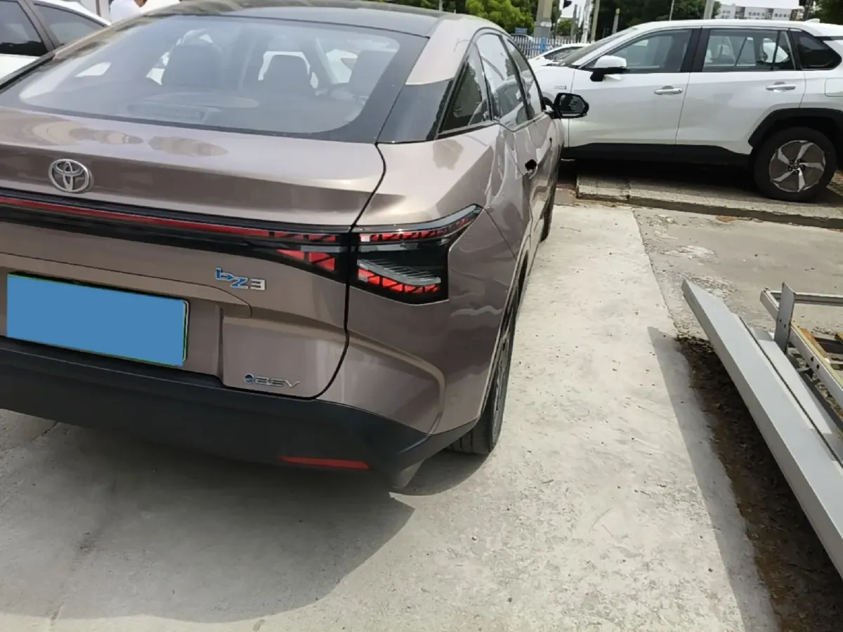 2023 Toyota bZ3 BEV 65.28KWH,autocango,china used car exporter,china ev exporter,chinese used car exporter,chinese used ev exporter