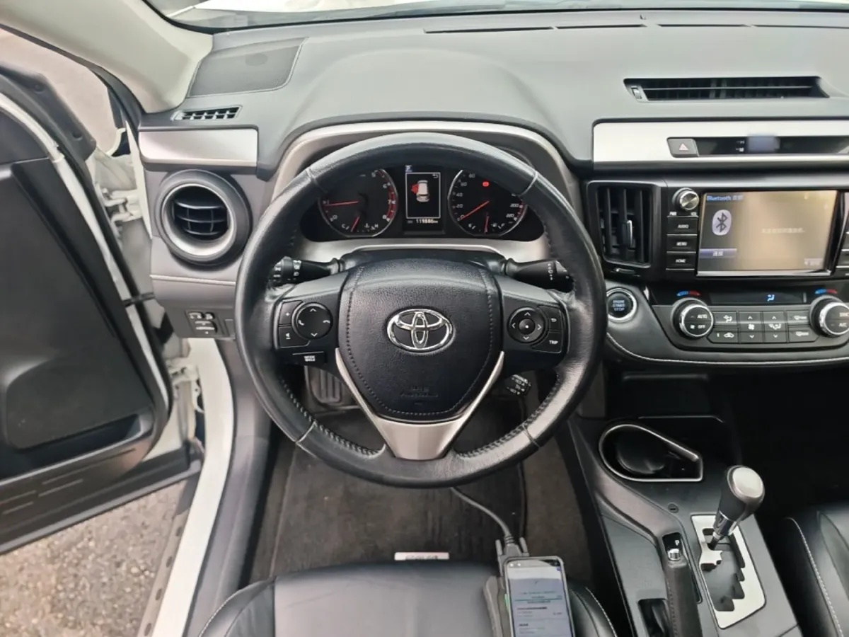 2016 Toyota RAV4 2.0L 151HP L4 CVT,autocango,china used car exporter,china ev exporter,chinese used car exporter,chinese used ev exporter
