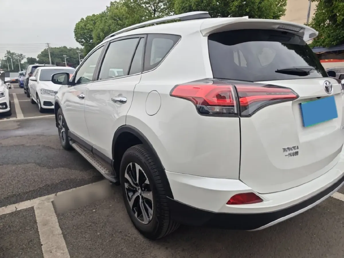 2016 Toyota RAV4 2.0L 151HP L4 CVT,autocango,china used car exporter,china ev exporter,chinese used car exporter,chinese used ev exporter