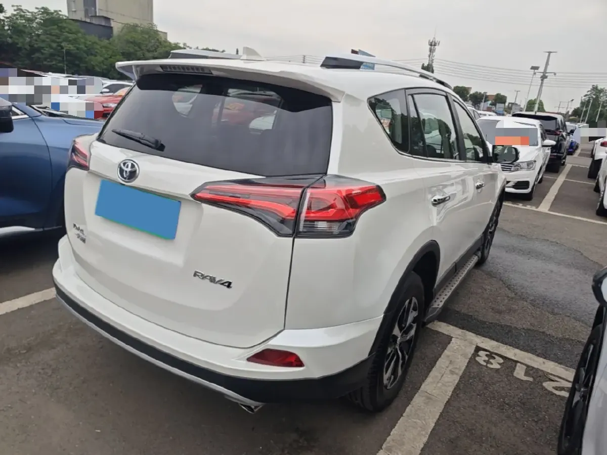 2016 Toyota RAV4 2.0L 151HP L4 CVT,autocango,china used car exporter,china ev exporter,chinese used car exporter,chinese used ev exporter