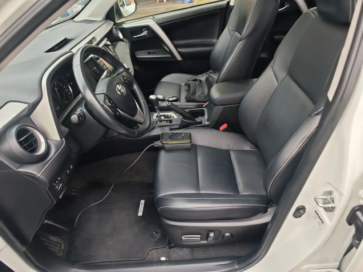2016 Toyota RAV4 2.0L 151HP L4 CVT,autocango,china used car exporter,china ev exporter,chinese used car exporter,chinese used ev exporter