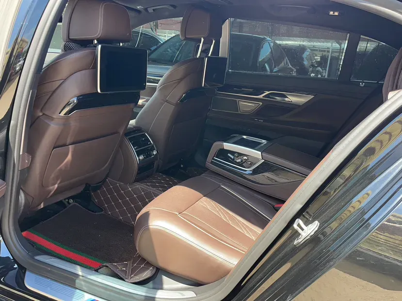 2018 BMW 7 Series 3.0T 326HP L6 8AT,autocango,china used car exporter,china ev exporter,chinese used car exporter,chinese used ev exporter