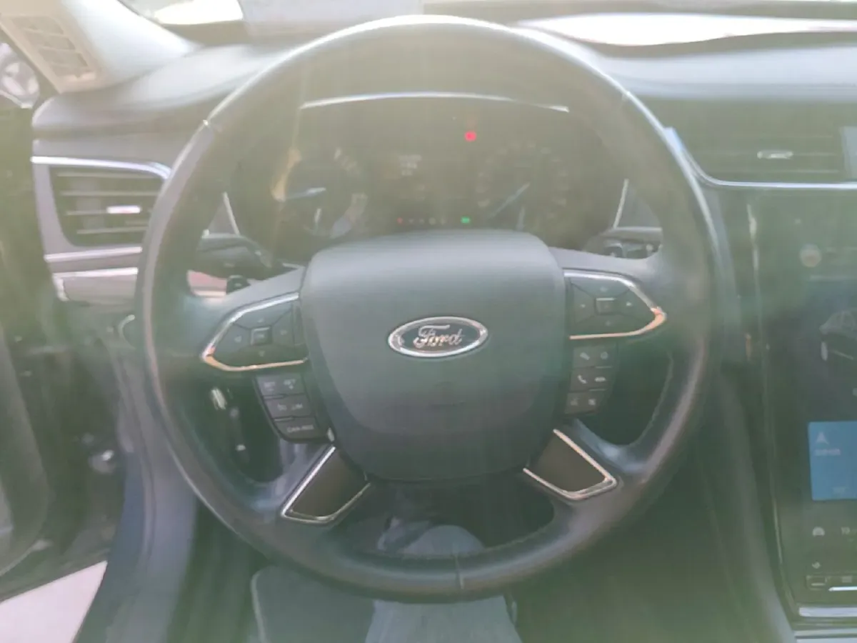 2019 Ford Taurus 2.0T 245HP L4 8AT,autocango,china used car exporter,china ev exporter,chinese used car exporter,chinese used ev exporter